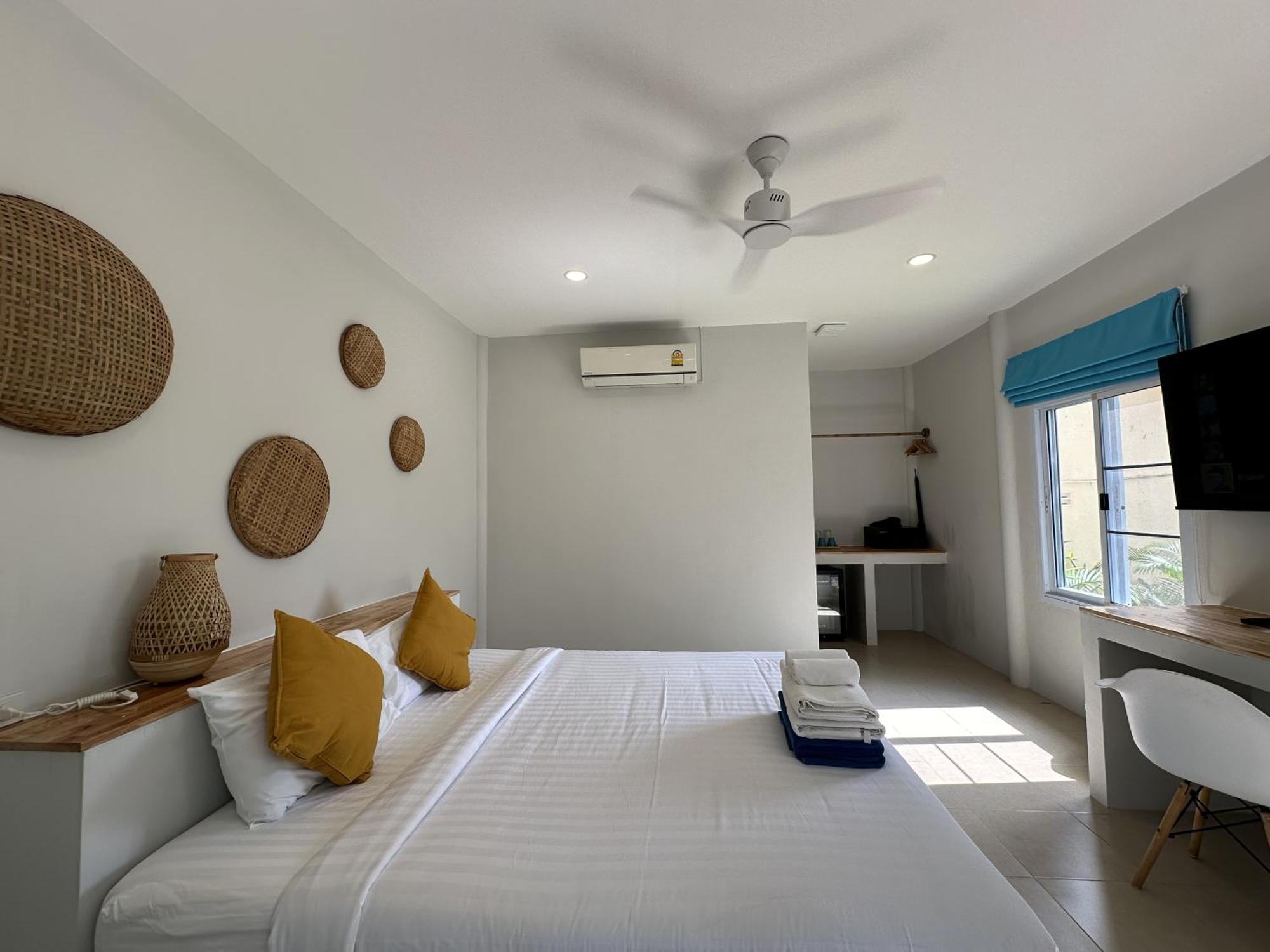 Sand Terrace Beach Bungalows Baan Tai Habitación foto