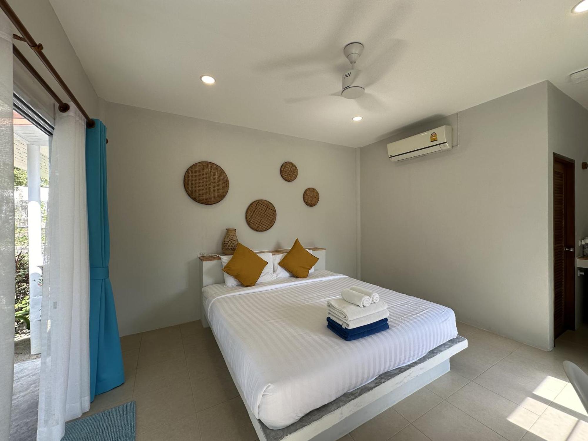 Sand Terrace Beach Bungalows Baan Tai Habitación foto